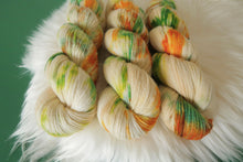 Load image into Gallery viewer, Pumpkin Patch - Polwarth DK
