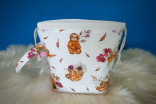 Load image into Gallery viewer, Sloths Drawstring project bag
