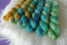 Load image into Gallery viewer, Mini skein fade set - Neon Tweed Sock
