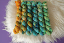 Load image into Gallery viewer, Mini skein fade set - Neon Tweed Sock
