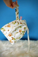 Load image into Gallery viewer, Squirrels Drawstring project bag
