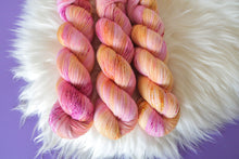 Load image into Gallery viewer, Sweetheart - Smooth Sock
