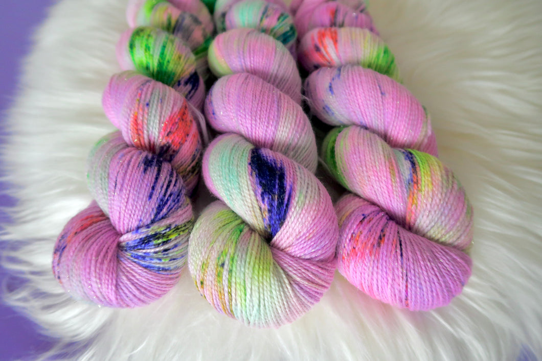 Flower Beds - Gold Sparkle Sock