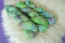 Load image into Gallery viewer, OOAK Sea Green - Gold Sparkle Sock
