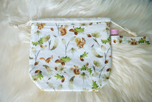 Load image into Gallery viewer, Squirrels Drawstring project bag
