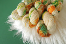 Load image into Gallery viewer, Pumpkin Patch - Polwarth DK

