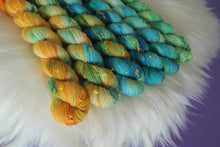 Load image into Gallery viewer, Mini skein fade set - Neon Tweed Sock
