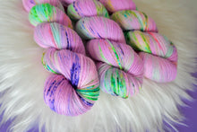 Load image into Gallery viewer, Flower Beds - Silver Sparkle DK
