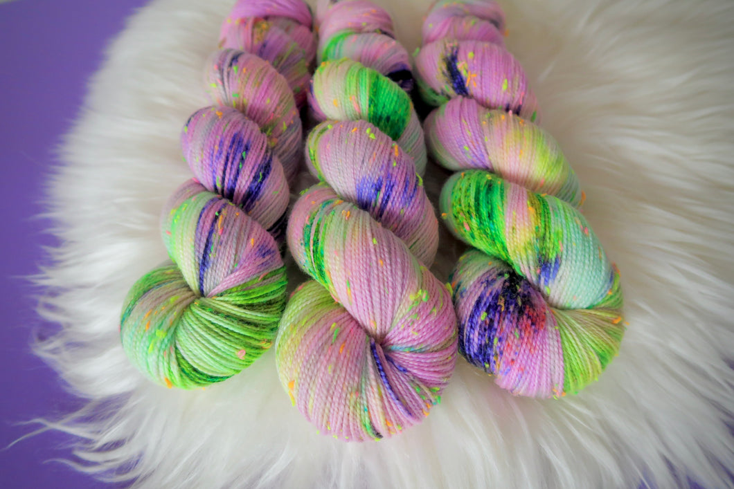 Flower Beds - Neon Tweed Sock