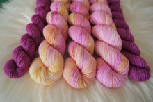 Load image into Gallery viewer, Sweetheart - Sock Set - Smooth Sock
