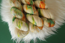 Load image into Gallery viewer, Pumpkin Patch - Polwarth DK
